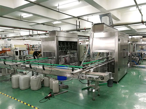 全自動25kg化工液體灌裝機械設備