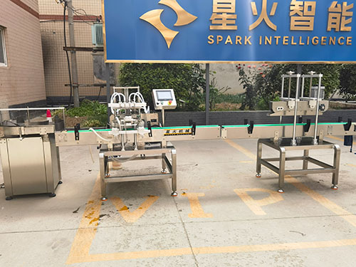 ����С��Һ�w���b�C���a(ch��n)��